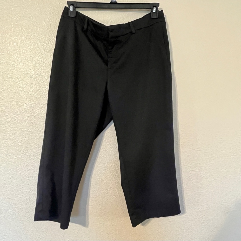 Dockers Women's Size 14 Black Capris Pants